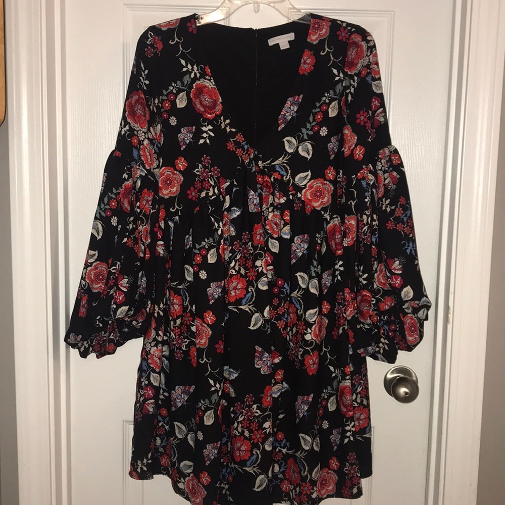 Floral dress with bell sleeves